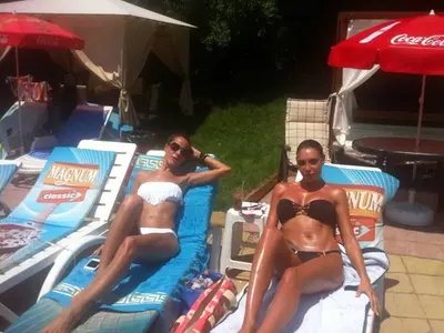 Златка се изпружи на плажа (СНИМКИ ПО БАНСКИ)