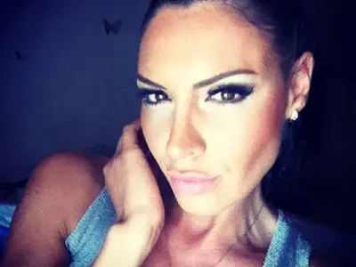 Анорексично слабата Златка притесни феновете! (А на вас харесва ли ви така?)