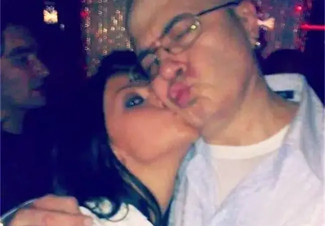 Любовницата на Ники Михайлов се натиска и със Слави (ФОТО)