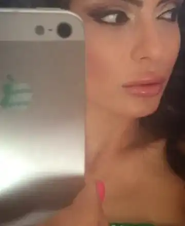 Нападнаха Лияна!