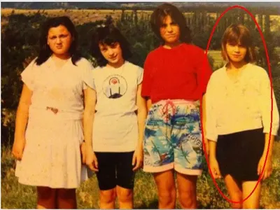 Няма да я познаете! Вижте Емилия като дете (Ретро снимки)