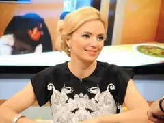 Ирина заприлича на чалгаджийка! Виж как имитира Емилия (СНИМКИ)