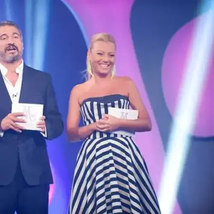 Камелия не става за нищо!