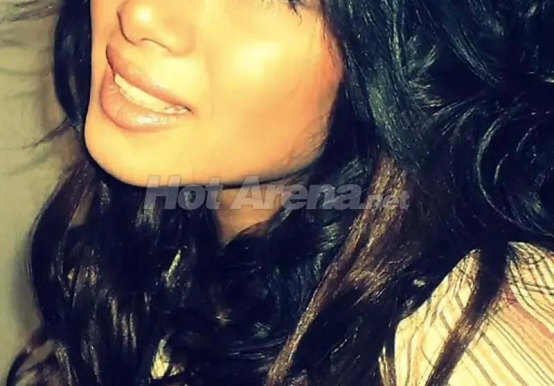 Виж как любимката на Виктория Бекъм кълчи кълки