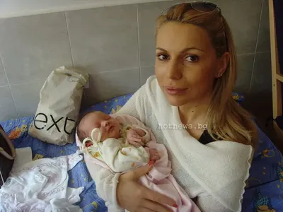 ДИСЕКЦИЯ на звездите! Топ гримьор разкрива тайни и комплекси на певиците