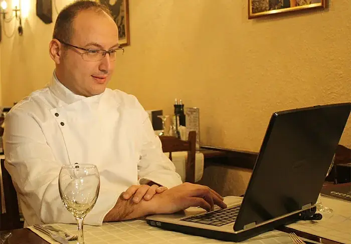 Само евтини звезди в „Черешката на тортата”