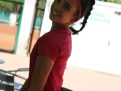 Сестрата на Ники Михайлов хубавее (СНИМКИ)