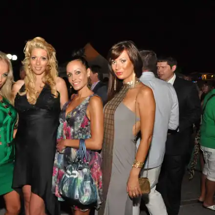 Христо Стоичков спечели моделка на рулетка!