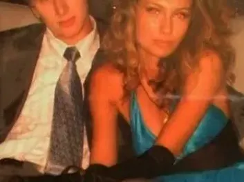 Виж Никол Станкулова като абитуриентка