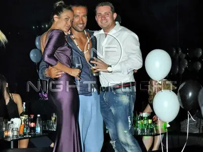 ЕКСКЛУЗИВНО! Вижте първата целувка на Петко и Яна! (СНИМКИ)