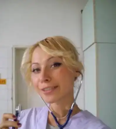 Медицинска сестра стана поп певица! Името й е Анастасия!