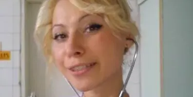 Медицинска сестра стана поп певица! Името й е Анастасия!