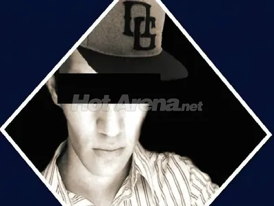 ЕКСКЛУЗИВНО! От лагера на Николета с компромат: Валери си пада по ето този МЛАДЕЖ (Изпратиха ни и снимката му!)