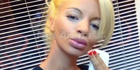 Мацката с най-големите джуки в България разцъфна след раздялата с Орлин (СНИМКИ)