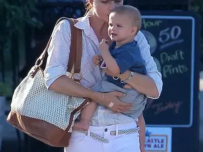 Вижте най-грижовните родители на Холивуд (СНИМКИ)