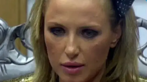 Йоана неадекватна в ефир