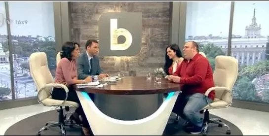 Сеир! Генка интервюира любовника си