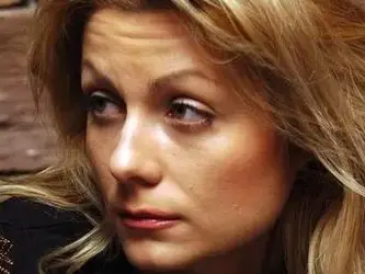 Венета Райкова: Можеше да израстна в дом за сираци! Бях на ръба на мизерията!