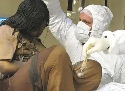 Уникално! 500-годишна девойка взриви света (Ето как изглежда днес)