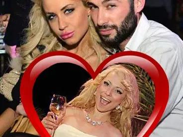 Какъв цирк! Учител оправи две чалгарки, те се хванаха са косите!