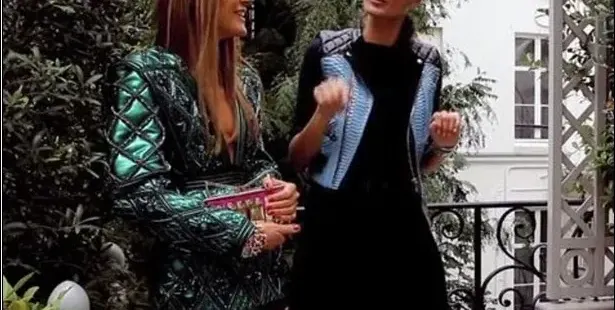 Шефка на Вог харчи по 50 000 долара на ден за дрехи (Ето какви модни парцалки си купува)