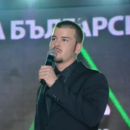 Двойникът на Валери Божинов пусна своя телевизия