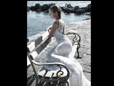 Вижте най-скъпата сватбена рокля в света (Снимки)