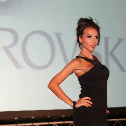 Ирина Рашева дефилира за Сваровски