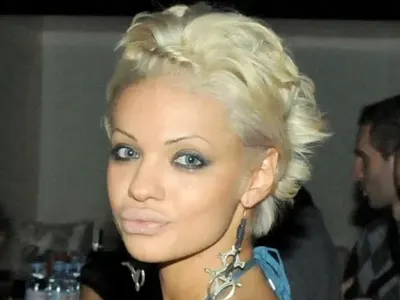 СКАНДАЛНАТА реалити звезда Калина РАЗКРИ ИЗНЕВЕРИТЕ на Благо Джийзъса!