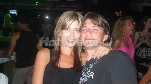 Коя е жената на Пламен от ВИП Брадър? Вижте красавицата заедно със сина им (МНОГО СНИМКИ)