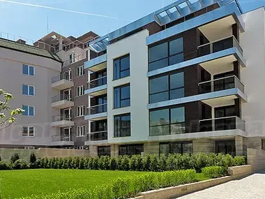 Николета е водещата с НАЙ-СКЪПИТЕ дрехи! Вижте и луксозния й басейн! (+СУМИТЕ, КОИТО ХАРЧИ С ЛЕКОТА)