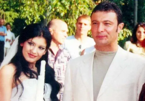 Супер СКАНДАЛНО! Хванал ли е Коко на калъп Анелия и Жоро Илиев в тоалетна на кръчма? (РАЗКРИТИЯ)