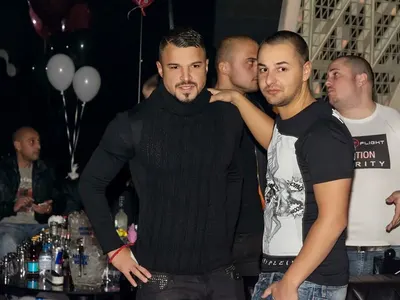 ШИК! Снимки без ФОТОШОП от рождения ден на Николета! (Азис и Карбовски аут от партито?)