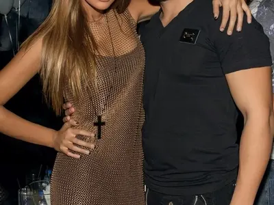 ШИК! Снимки без ФОТОШОП от рождения ден на Николета! (Азис и Карбовски аут от партито?)