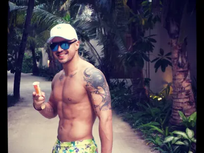 За тях няма криза! Вижте как родните звезди посрещнаха Коледа (ПРИКЗНИ СНИМКИ)