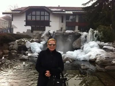 За тях няма криза! Вижте как родните звезди посрещнаха Коледа (ПРИКЗНИ СНИМКИ)