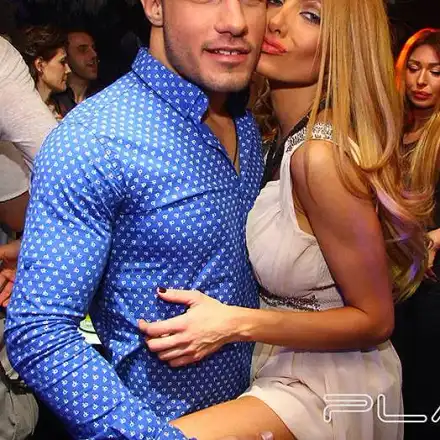 ЛЮБОВ! Виж как родните звезди ще празнуват Свети Валентин (+ Романтичните им изненади)