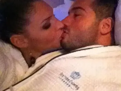 ЛЮБОВ! Виж как родните звезди ще празнуват Свети Валентин (+ Романтичните им изненади)