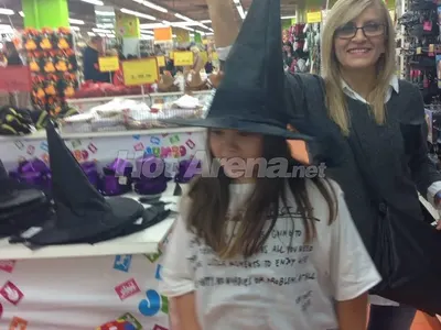 Защо майката на Коко Динев НЕ признава Емилия, а ОБОЖАВА Анелия? Дели и внуците си! (УНИКАЛНИ СНИМКИ)