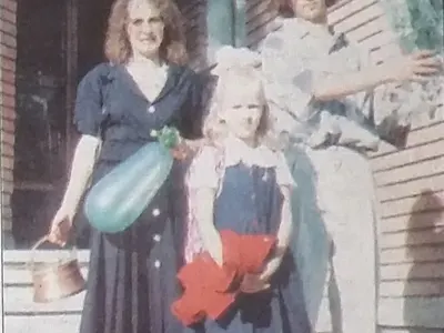 Усмивки от старите ленти: Когато звездите бяха АБИТУРИЕНТИ!  (УНИКАЛНИ СНИМКИ)