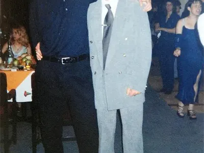 Усмивки от старите ленти: Когато звездите бяха АБИТУРИЕНТИ!  (УНИКАЛНИ СНИМКИ)