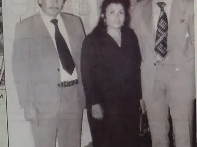 Усмивки от старите ленти: Когато звездите бяха АБИТУРИЕНТИ!  (УНИКАЛНИ СНИМКИ)