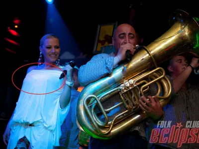 ПРОВОКАТОРКА No.1! Камелия си ги НАОСТРИ за пред феновете (ВИЖ РЕАКЦИИТЕ НА МЪЖЕТЕ)