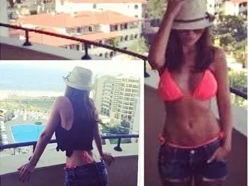 Алисия VS Николета: Коя е по-гореща? Виж как си ги мерят! (СНИМКИ+ГЛАСУВАНЕ)