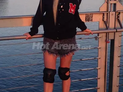 Ирена се оказа по-голяма кифла от сестра си Мария! (Виж префърцунените й СНИМКИ!)