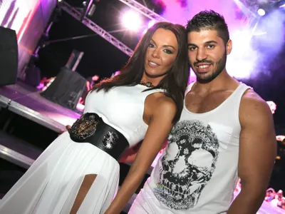 Турнето на Пайнер бъка от излагации! И мъжете вече си показват зърната! (СНИМКИ)