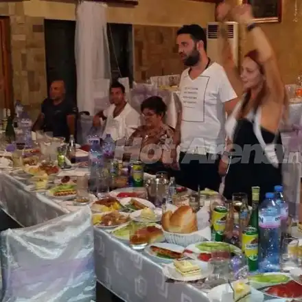 Гаджето на Цветелина Грахич я загроби по ромски! (СНИМКИ)