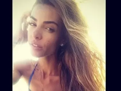 Трансформациите на Христина Витанова: Как от скромно момиче се превърна в силиконка (СНИМКИ)