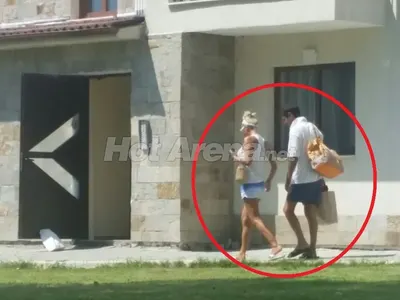 ФОТОРЕПОРТАЖ: Камелия и Цветин пак палуват на морето! ЕКСКЛУЗИВНИ ПАПАРАШКИ снимки от хотела)