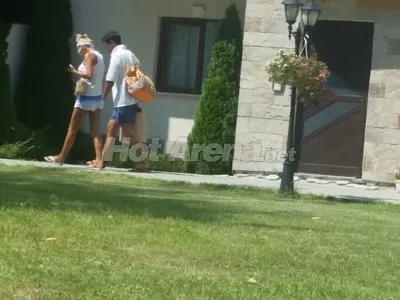 ФОТОРЕПОРТАЖ: Камелия и Цветин пак палуват на морето! ЕКСКЛУЗИВНИ ПАПАРАШКИ снимки от хотела)